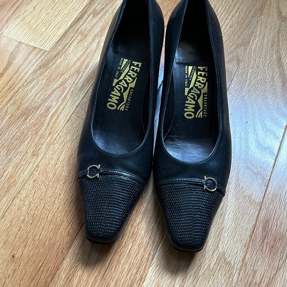 Vintage Salvatore Ferragamo Black Heels